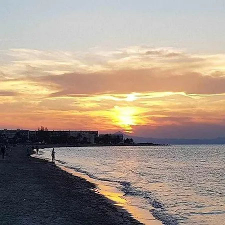 A 150m De La Playa Wifi Gratis Apartment *